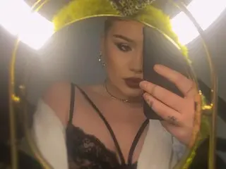 Pics pussy CatriceLoge
